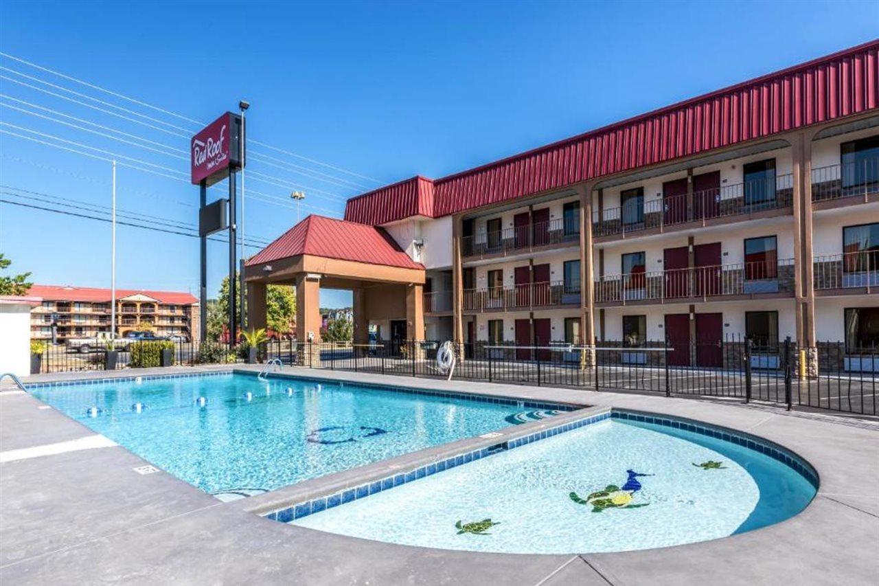 Red Roof Inn & Suites Pigeon Forge Parkway Εξωτερικό φωτογραφία
