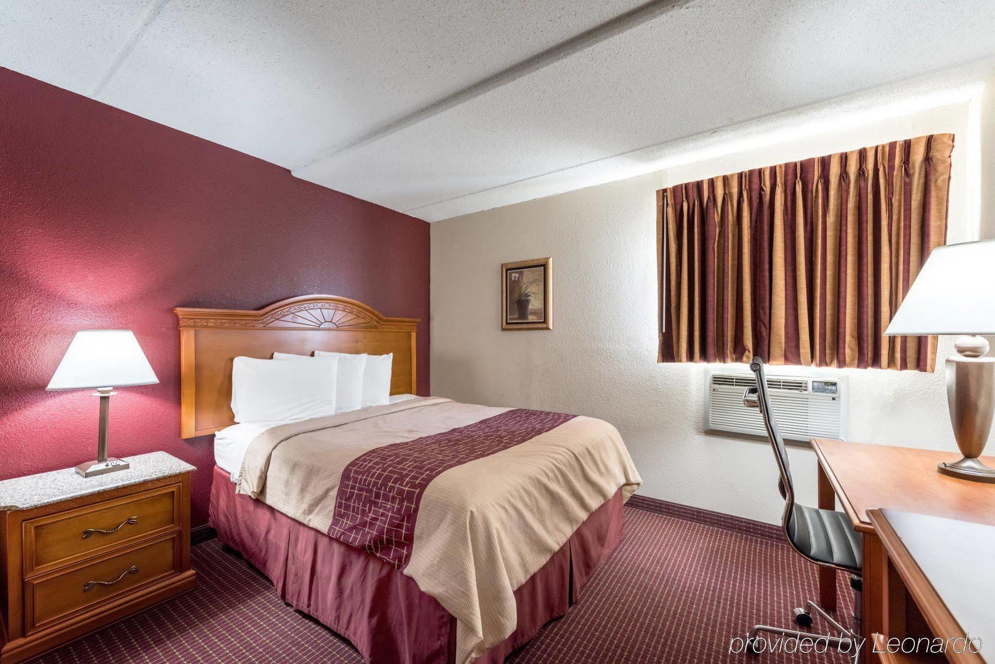 Red Roof Inn & Suites Pigeon Forge Parkway Εξωτερικό φωτογραφία